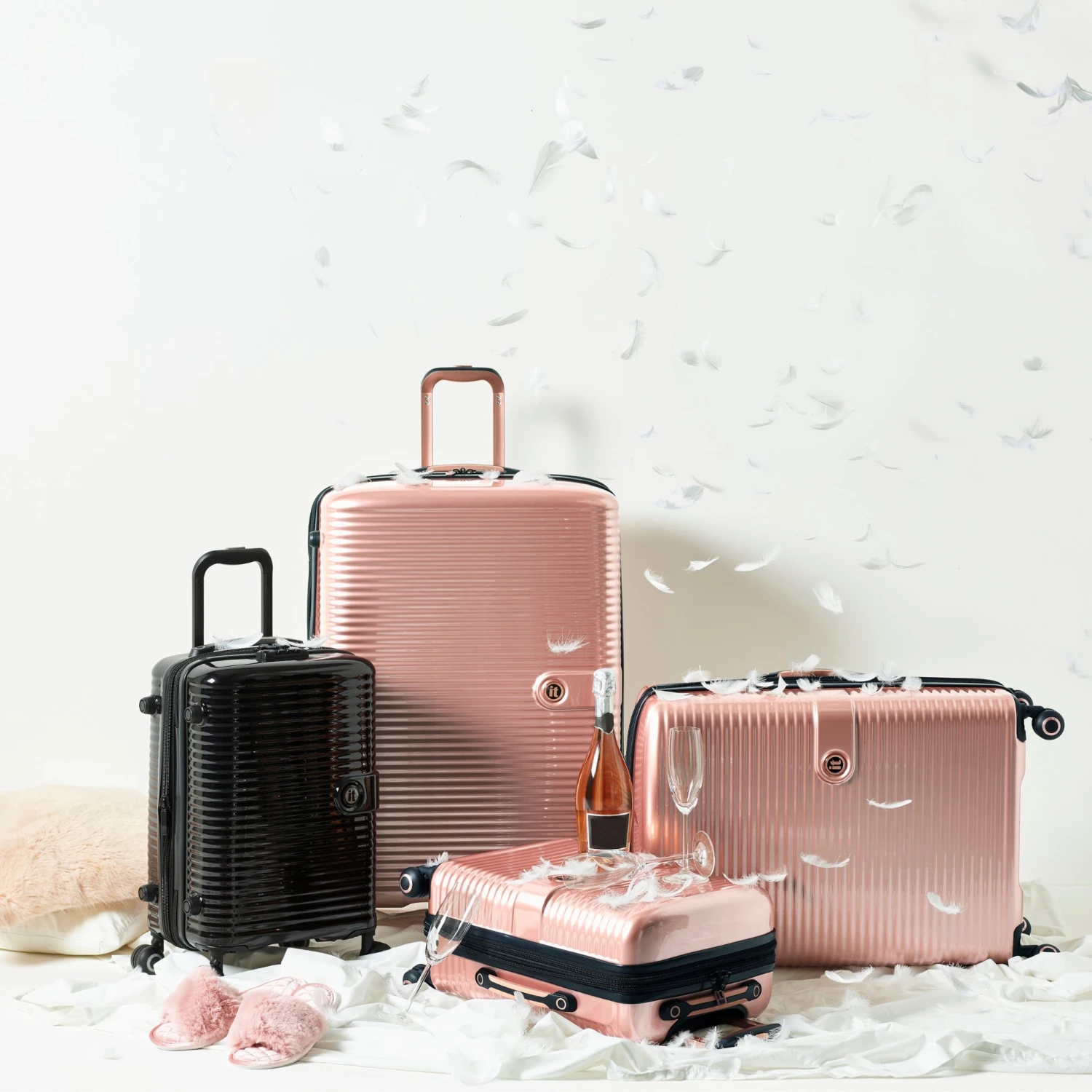 IT Luggage Helixian - Cabin (Metallic Rose Gold) 10 IT Luggage Helixian - Cabin (Metallic Rose Gold) - Image 8
