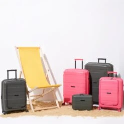 IT Luggage Momentous - 4-Piece Set (Calypso Coral) 39 IT Luggage Momentous - 4-Piece Set (Calypso Coral) -IT Luggage Store 15 091dd509 0cd6 4fb0 a071 a9ebac00d283