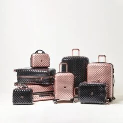 IT Luggage Glitzy - Medium Plus (Black) -IT Luggage Store 18 89caaad2 693e 4150 878f 14faa5bf805d