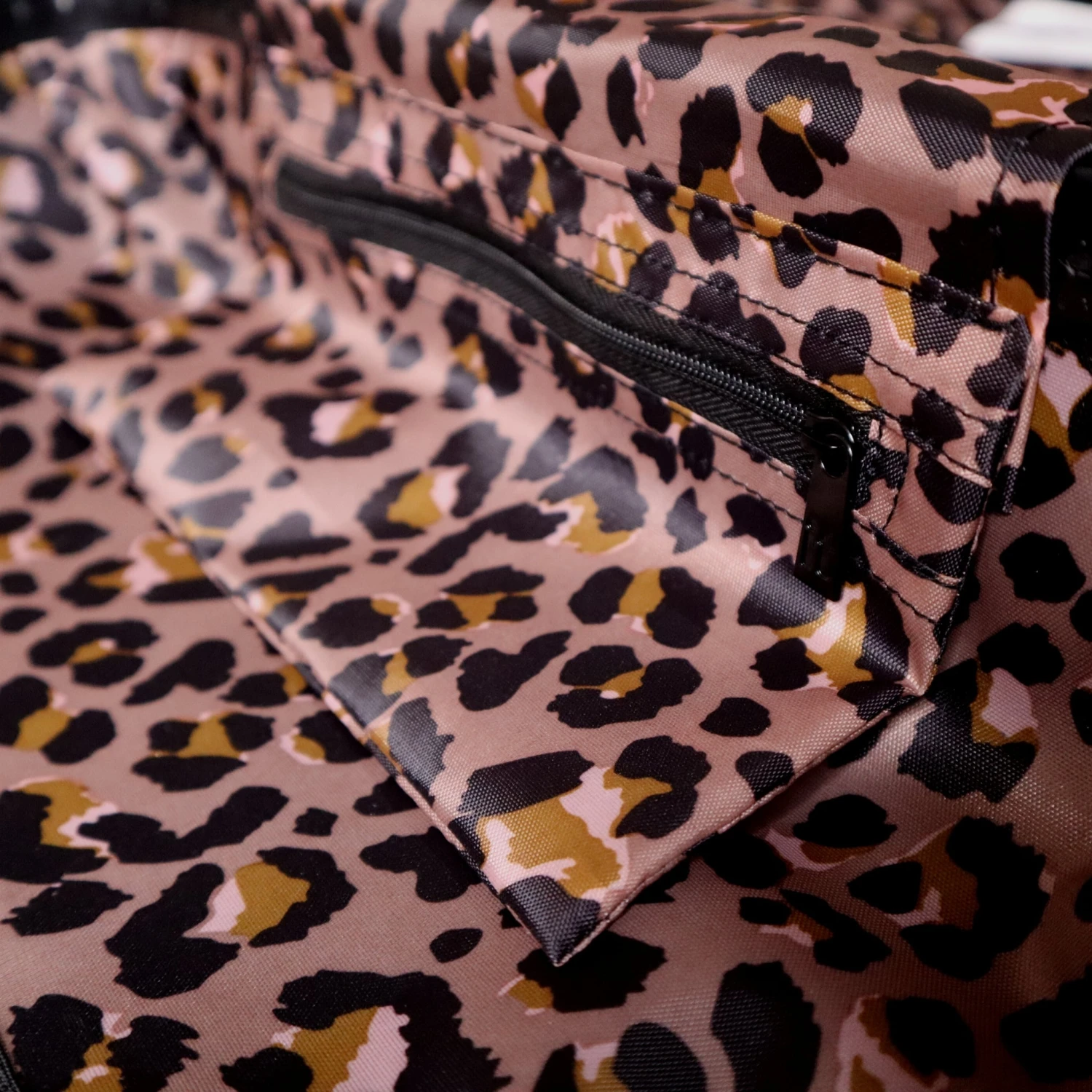 IT Luggage Glitzy - Vanity Case (Black) 9 IT Luggage Glitzy - Vanity Case (Black) - Image 7