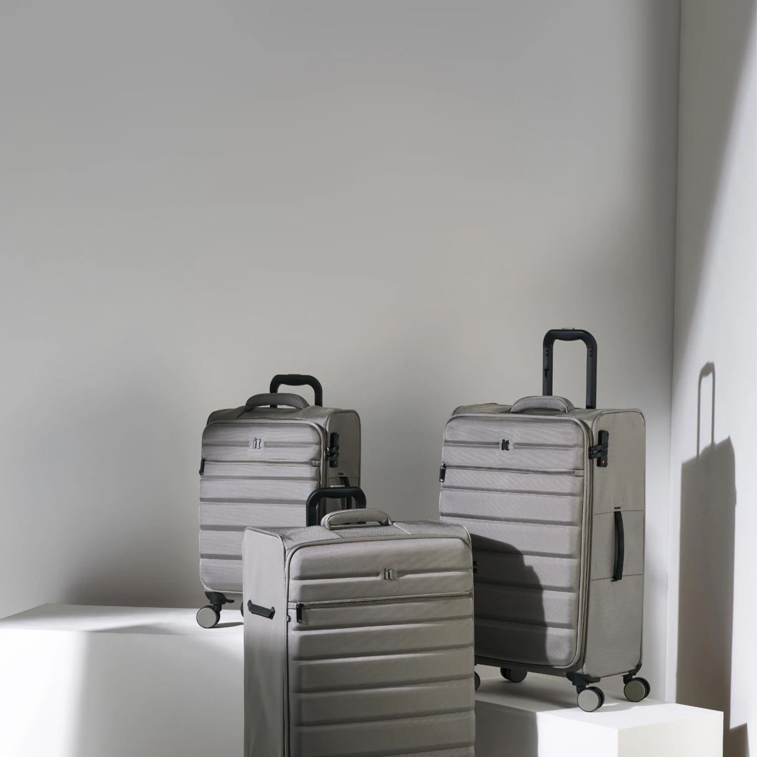 IT Luggage Census - Cabin (Grey Skin) 9 IT Luggage Census - Cabin (Grey Skin) - Image 7