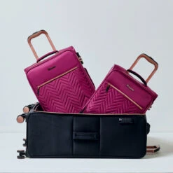 IT Luggage Bewitching - Underseat (Purple Potion) -IT Luggage Store Bewitching 1 1986a317 75fc 4fb0 898e 4782400410bf
